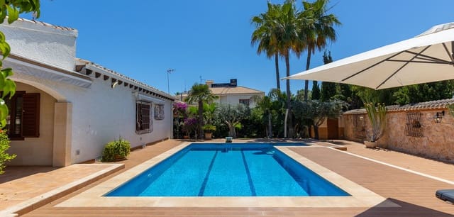 4 bedroom Villa for sale in Punta Prima, Orihuela - € 749,900 (Ref: 9016132)