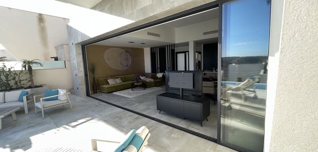 4 Zimmer Villa zu verkaufen in Ciudad Quesada, Rojales - 699.000 € (Ref: 9021391)