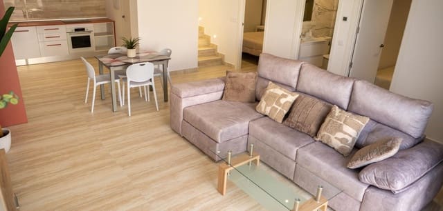 3 bedroom Villa for sale in La Marquesa, Rojales with pool - € 598,000 (Ref: 9021407)