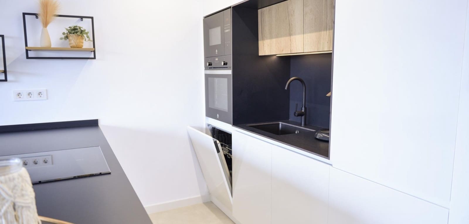 3 bedroom Villa for sale in San Pedro del Pinatar with pool - € 445,000 (Ref: 9021408)