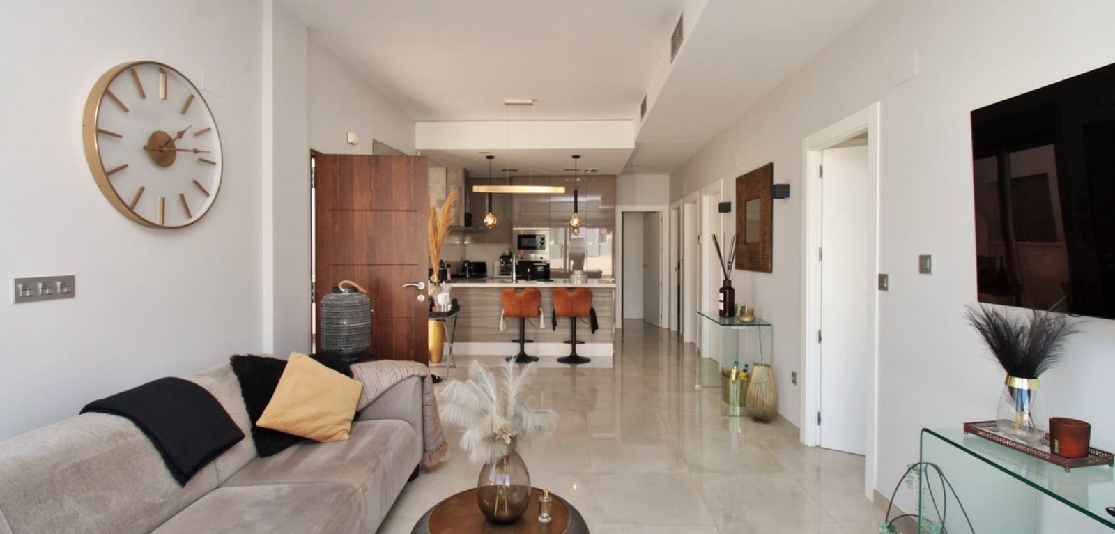 3 bedroom Villa for sale in Villamartin with pool - € 369,950 (Ref: 9021417)