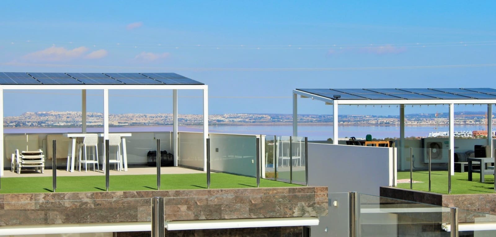 3 bedroom Villa for sale in Villamartin with pool - € 369,950 (Ref: 9021417)