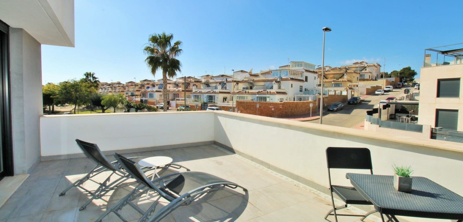 3 bedroom Villa for sale in Villamartin with pool - € 405,000 (Ref: 9021419)