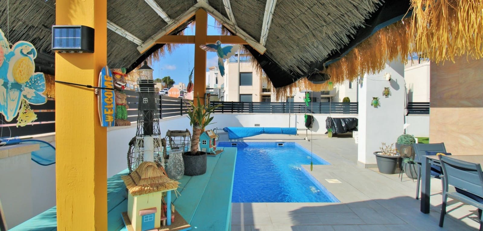 3 bedroom Villa for sale in Villamartin with pool - € 405,000 (Ref: 9021419)