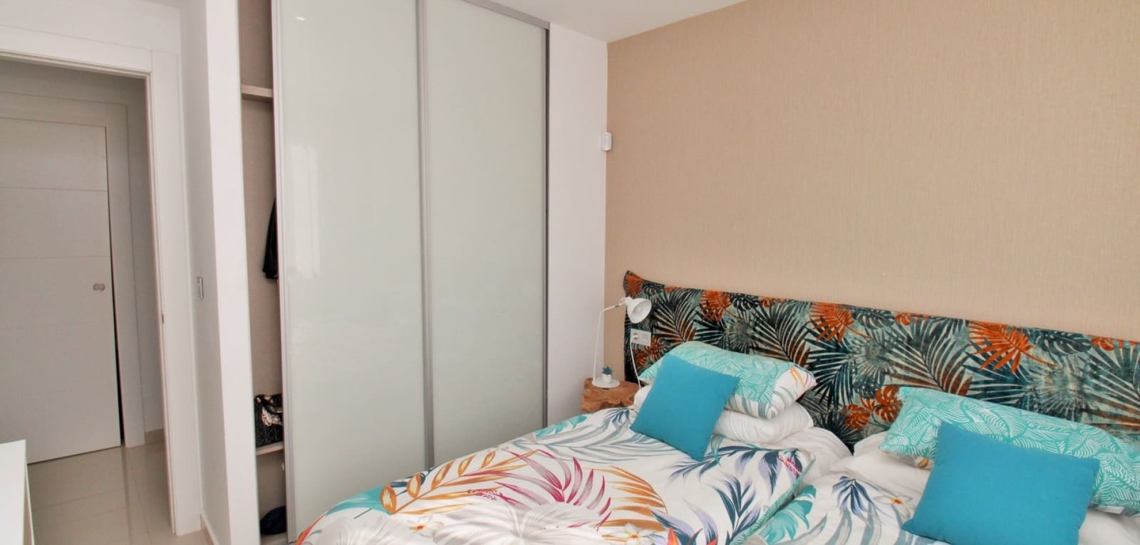 3 bedroom Villa for sale in Villamartin with pool - € 405,000 (Ref: 9021419)