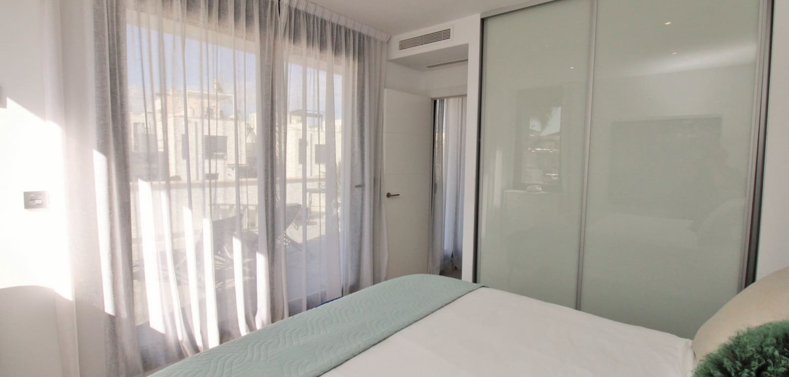 3 bedroom Villa for sale in Villamartin with pool - € 405,000 (Ref: 9021419)