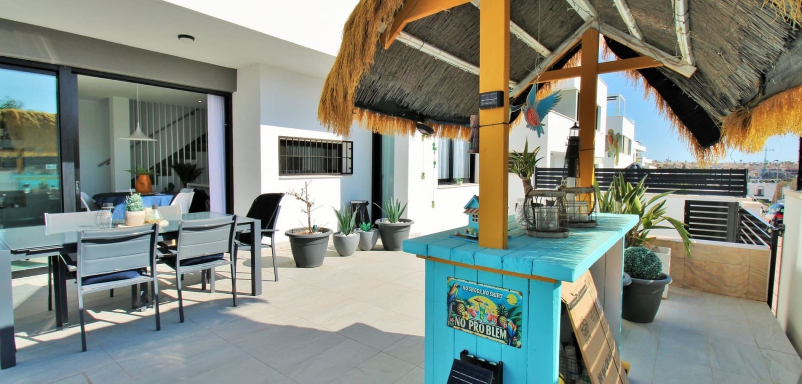 3 bedroom Villa for sale in Villamartin with pool - € 405,000 (Ref: 9021419)