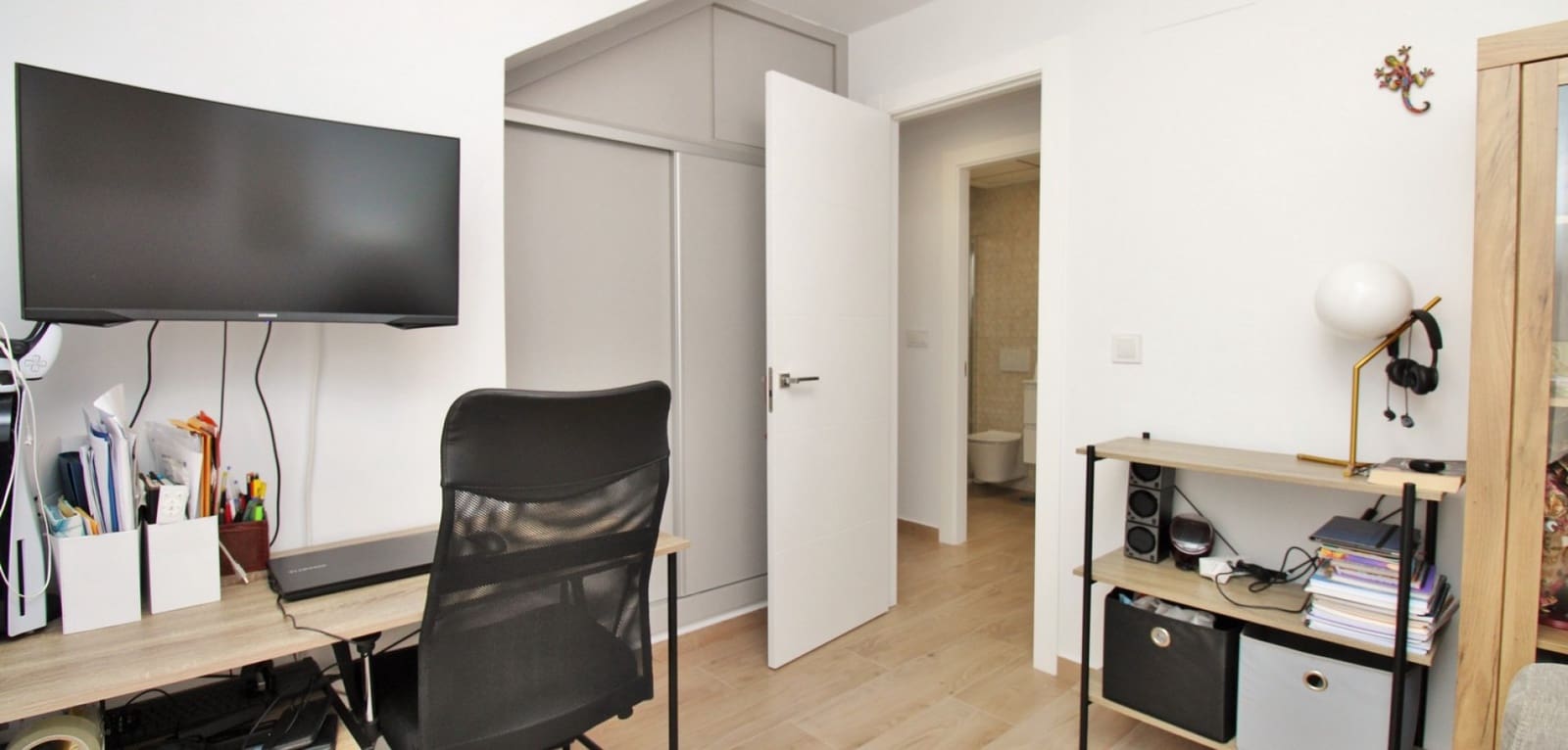 3 bedroom Villa for sale in Villamartin with pool - € 448,000 (Ref: 9021420)