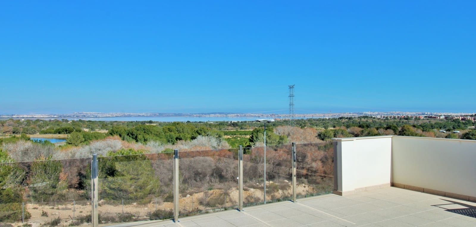 3 bedroom Villa for sale in Villamartin with pool - € 448,000 (Ref: 9021420)