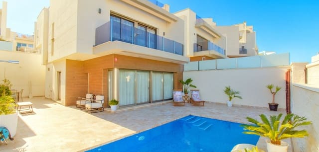 3 soverom Villa til salgs i Villamartin, Orihuela med svømmebasseng - € 448 000 (Ref: 9021420)
