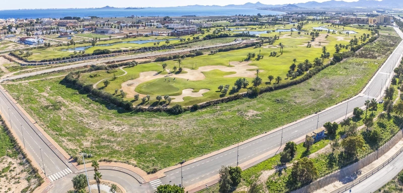 2 soveværelse Lejlighed til salg i Los Alcazares med swimmingpool - € 289.000 (Ref: 9021424)