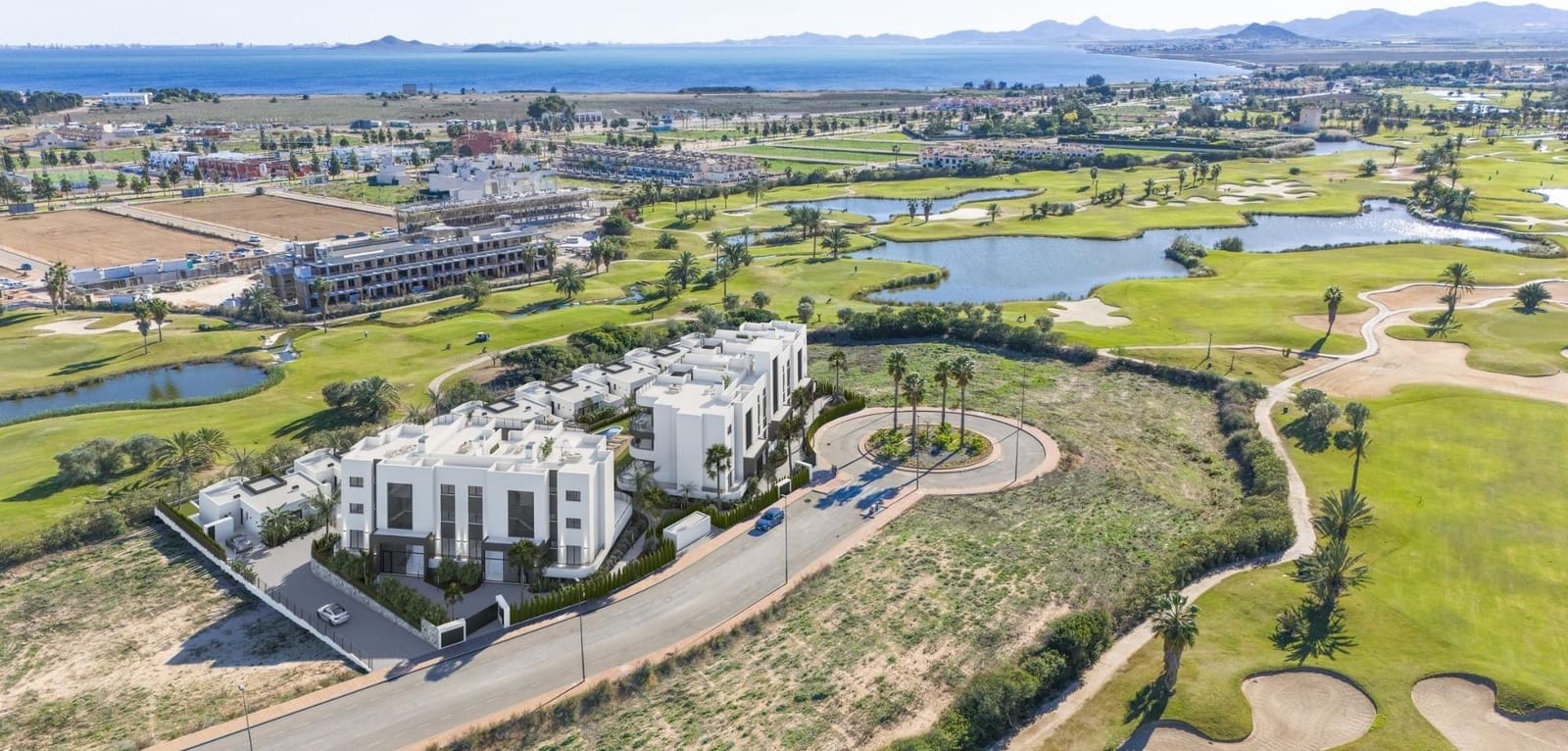 2 soveværelse Lejlighed til salg i Los Alcazares med swimmingpool - € 289.000 (Ref: 9021424)