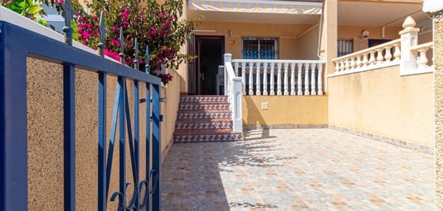 2 soveværelse Byhus til salg i Punta Prima, Orihuela med swimmingpool - € 184.900 (Ref: 9021426)