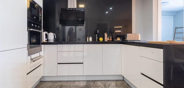 Apartamento de 2 habitaciones en La Florida, Orihuela en venta con piscina - 269.000 € (Ref: 9024225)