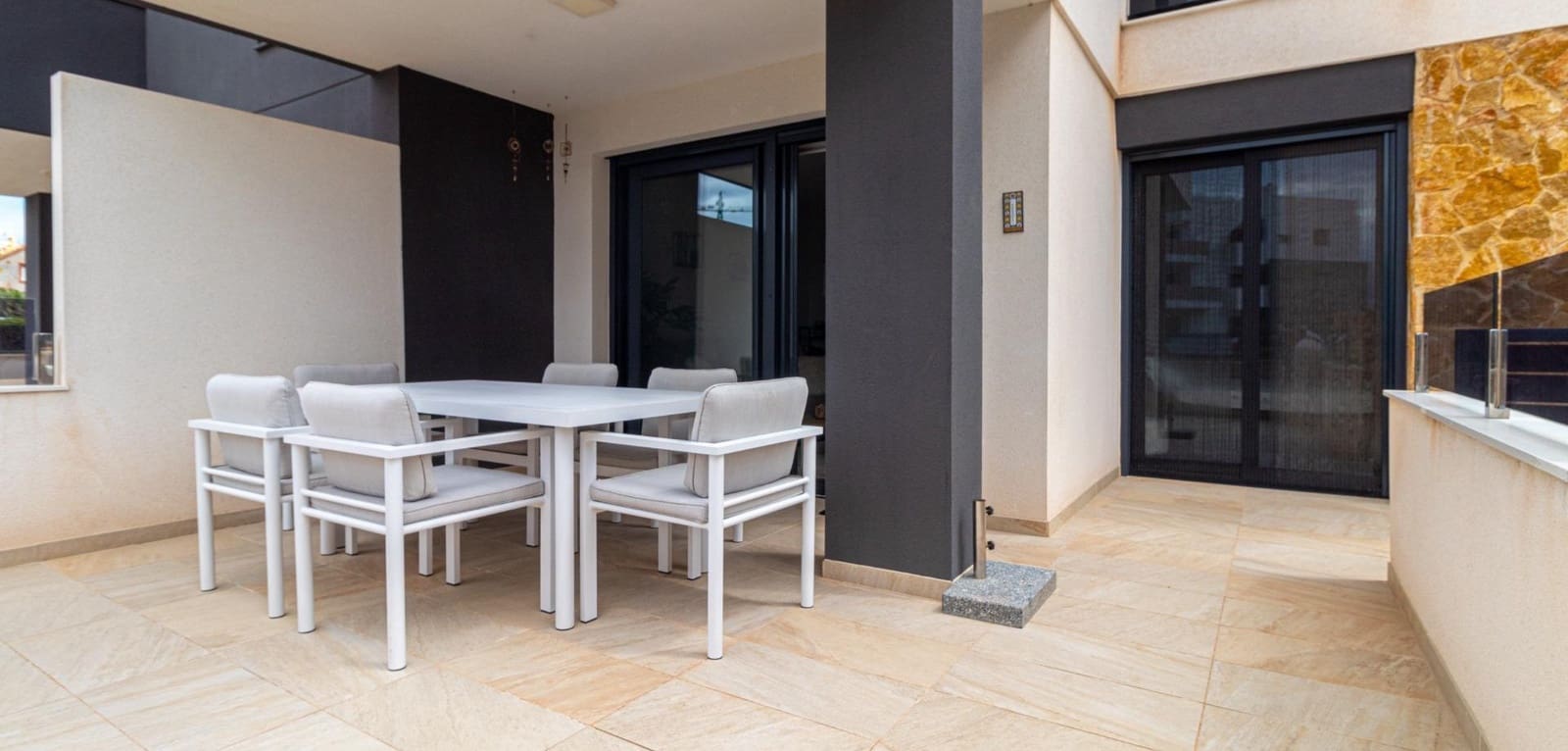 2 soveværelse Lejlighed til salg i La Florida med swimmingpool - € 269.000 (Ref: 9024225)