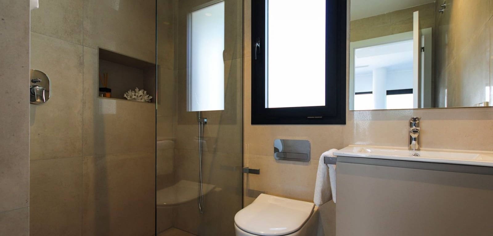 3 makuuhuone Huvila myytävänä paikassa Ciudad Quesada mukana uima-altaan - 750 000 € (Ref: 9024897)