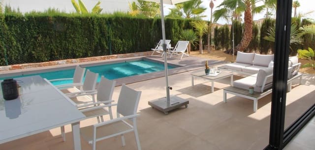 3 makuuhuone Huvila myytävänä paikassa Ciudad Quesada, Rojales mukana uima-altaan - 750 000 € (Ref: 9024897)