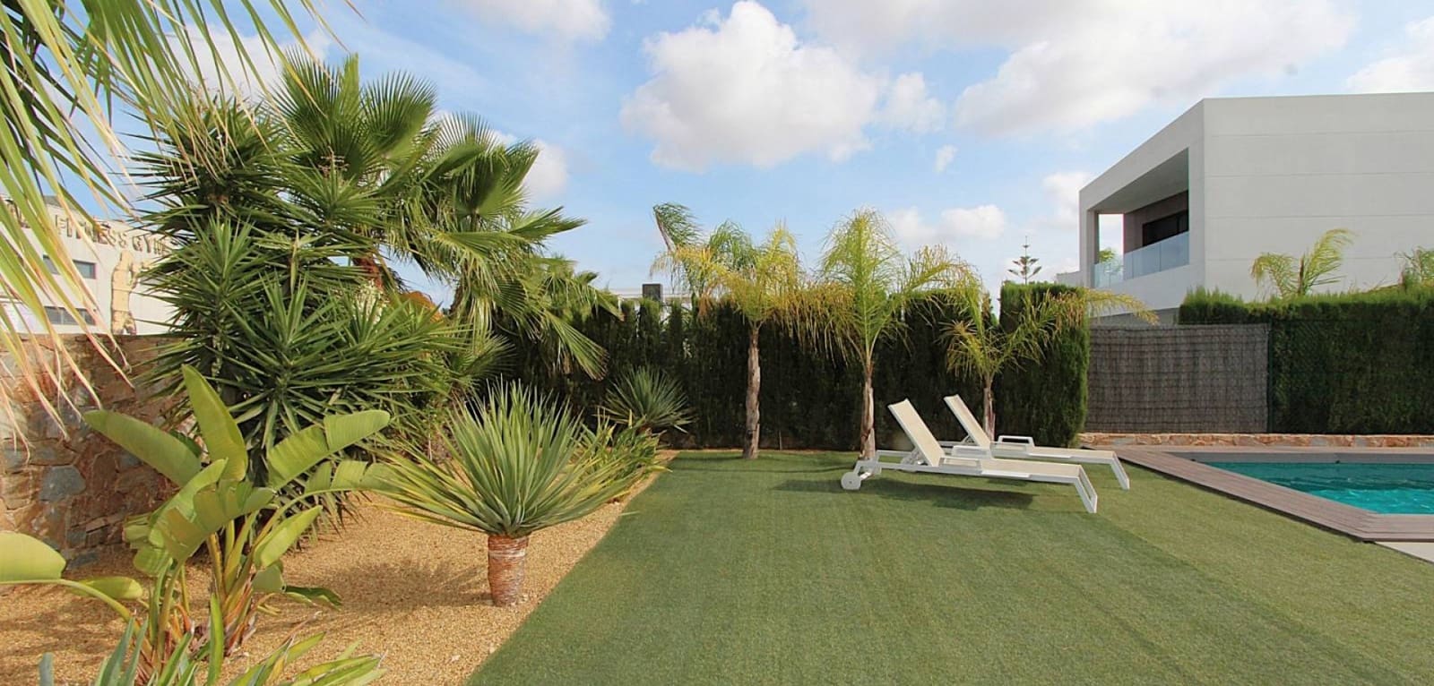 3 makuuhuone Huvila myytävänä paikassa Ciudad Quesada mukana uima-altaan - 750 000 € (Ref: 9024897)