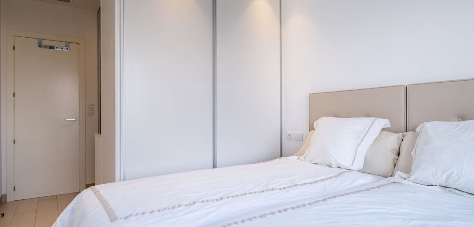 2 bedroom Apartment for sale in Orihuela Costa with pool - € 369,000 (Ref: 9024899)