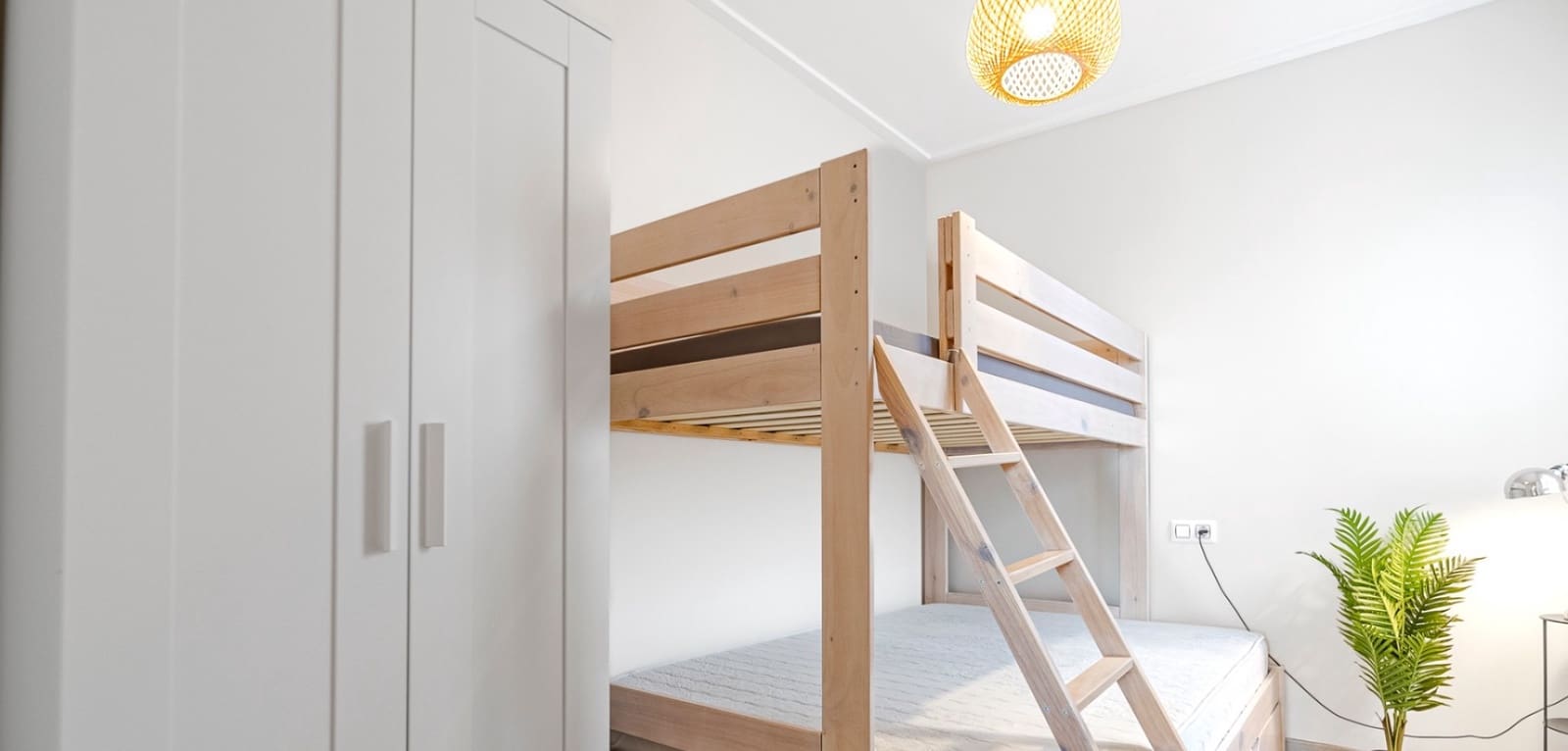 3 soverom Hus til salgs i Torrevieja med svømmebasseng - € 315 000 (Ref: 9028429)