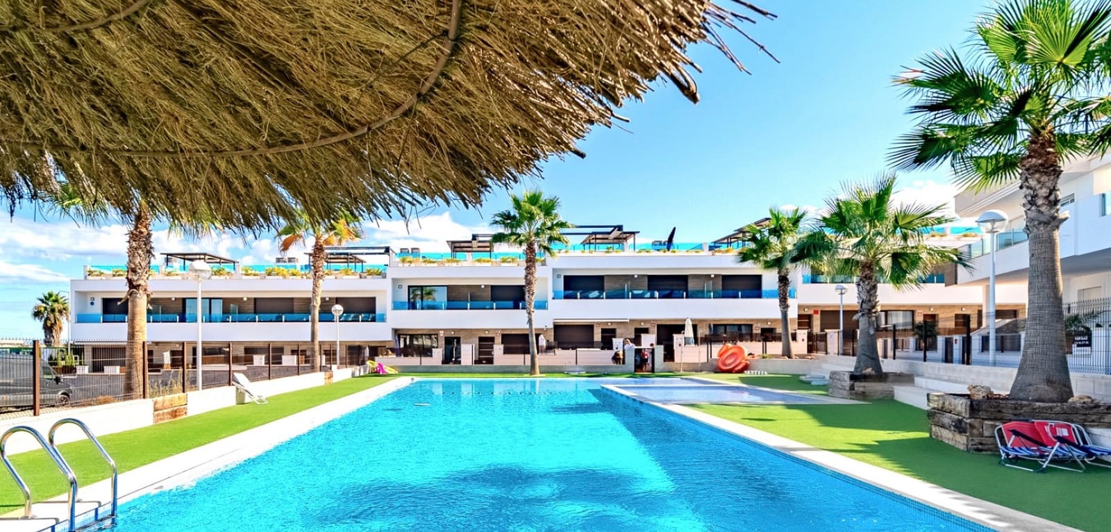 3 soverom Hus til salgs i Torrevieja med svømmebasseng - € 315 000 (Ref: 9028429)