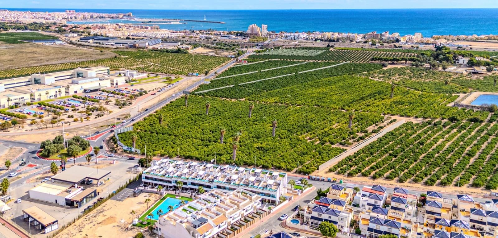 3 soverom Hus til salgs i Torrevieja med svømmebasseng - € 315 000 (Ref: 9028429)