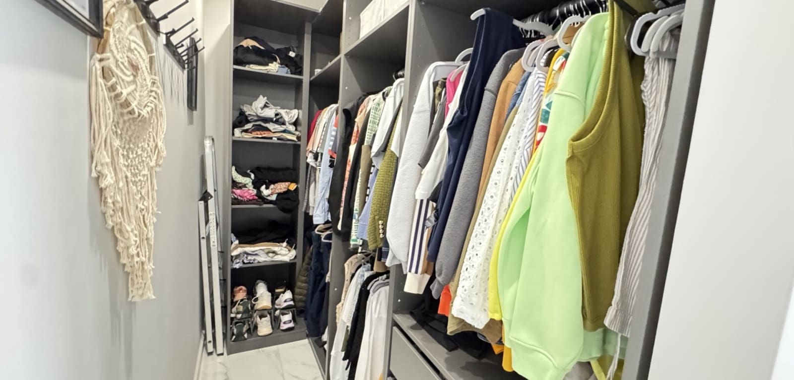 4 bedroom Villa for sale in Villamartin with pool - € 450,000 (Ref: 9041605)