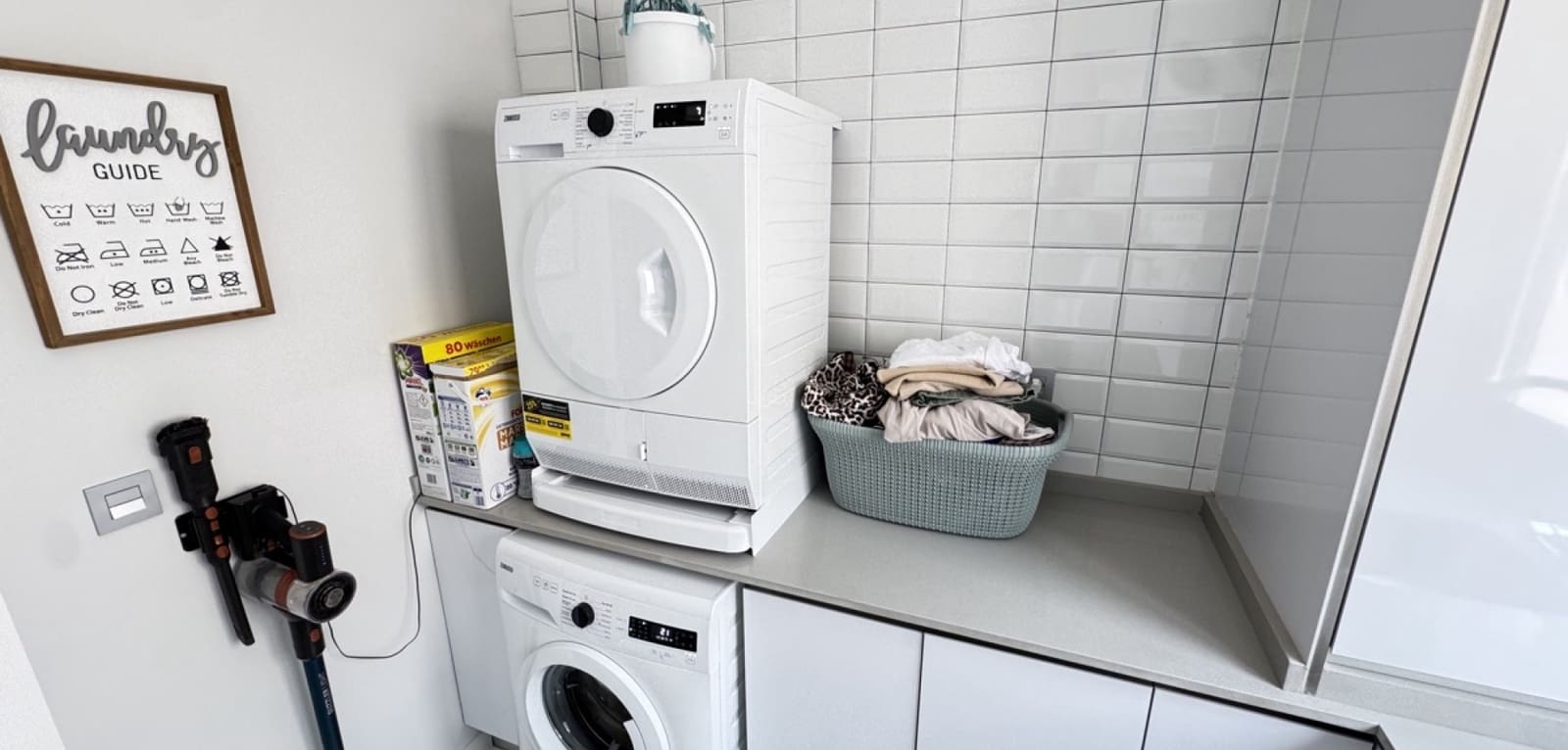 4 bedroom Villa for sale in Villamartin with pool - € 450,000 (Ref: 9041605)