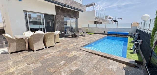 4 bedroom Villa for sale in Villamartin, Orihuela with pool - € 450,000 (Ref: 9041605)