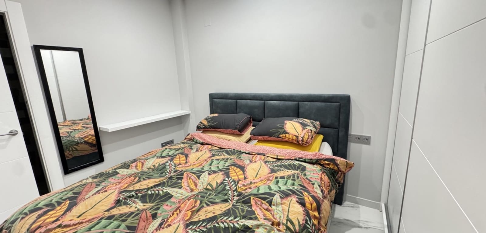 4 bedroom Villa for sale in Villamartin with pool - € 450,000 (Ref: 9041605)