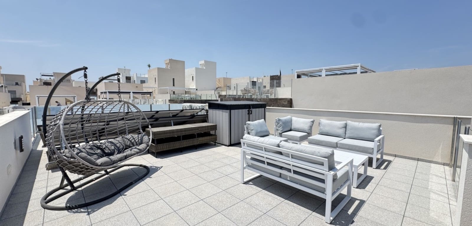 4 bedroom Villa for sale in Villamartin with pool - € 450,000 (Ref: 9041605)