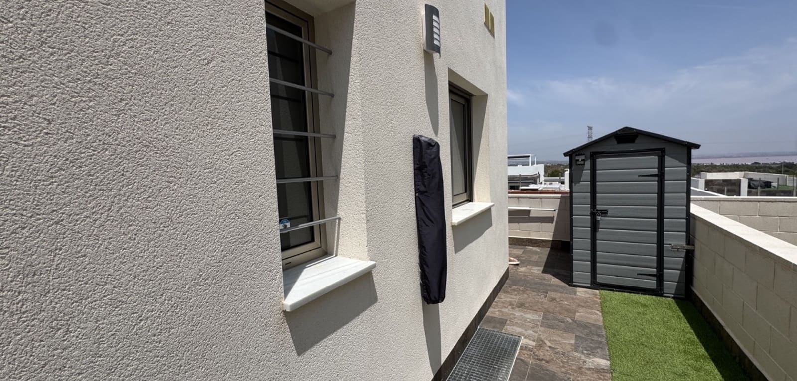 4 bedroom Villa for sale in Villamartin with pool - € 450,000 (Ref: 9041605)