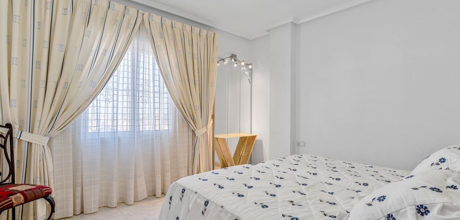 7 Zimmer Villa zu verkaufen in Ciudad Quesada mit Pool - 750.000 € (Ref: 9043819)