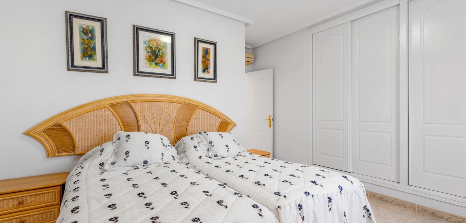 7 Zimmer Villa zu verkaufen in Ciudad Quesada mit Pool - 750.000 € (Ref: 9043819)