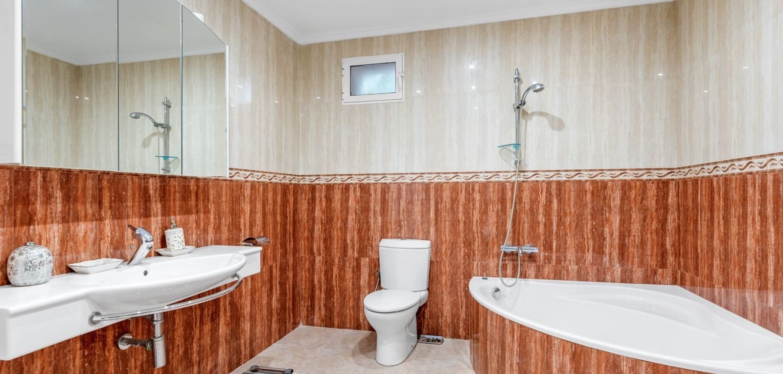 7 Zimmer Villa zu verkaufen in Ciudad Quesada mit Pool - 750.000 € (Ref: 9043819)