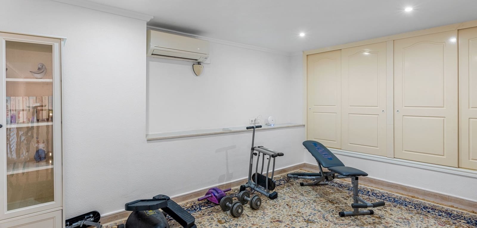 7 Zimmer Villa zu verkaufen in Ciudad Quesada mit Pool - 750.000 € (Ref: 9043819)