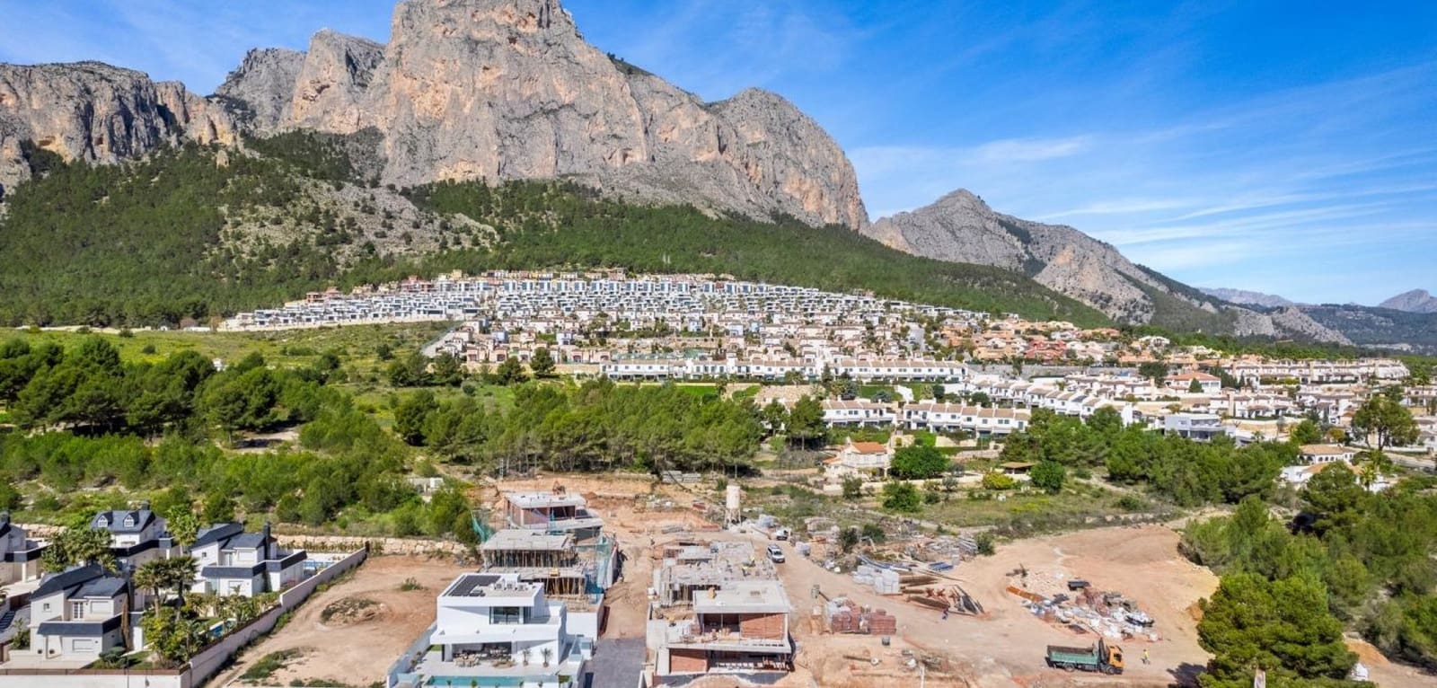 4 chambre Villa/Maison à vendre à Polop avec piscine - 725 000 € (Ref: 9049256)