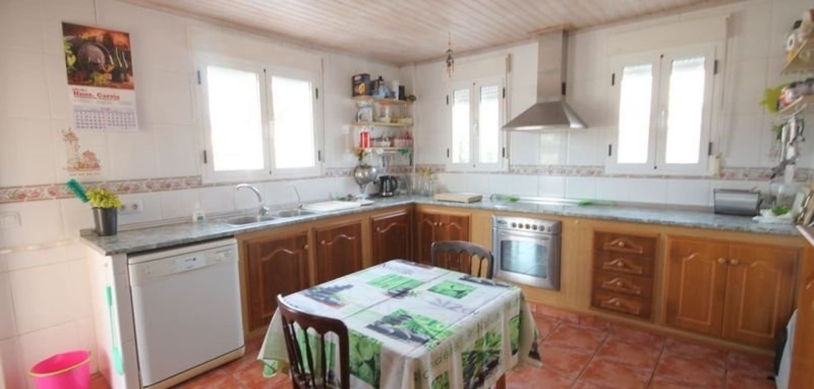 5 bedroom Villa for sale in Torrevieja with pool - € 620,000 (Ref: 9061714)