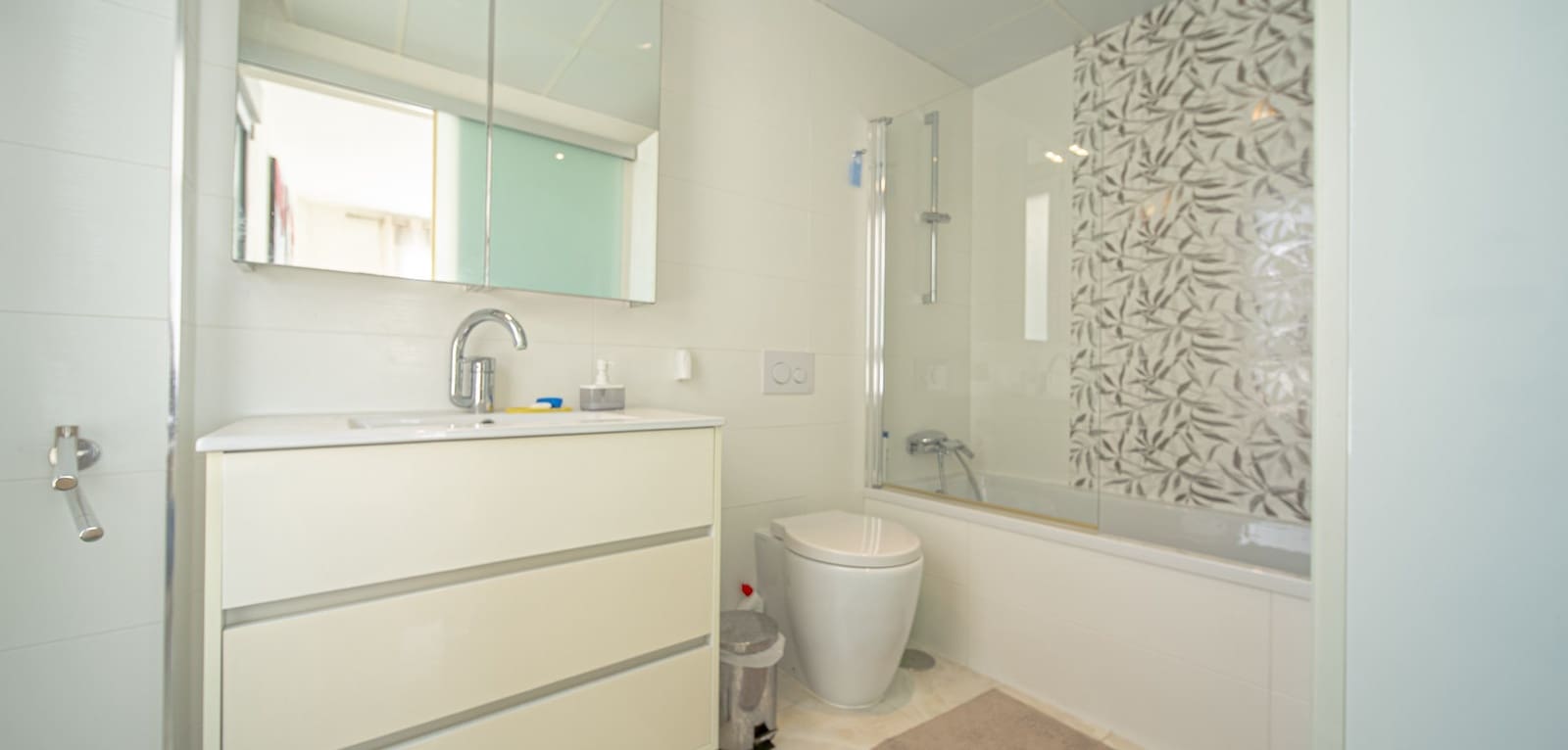 3 makuuhuone Huvila myytävänä paikassa Orihuela Costa mukana uima-altaan - 389 000 € (Ref: 9096276)