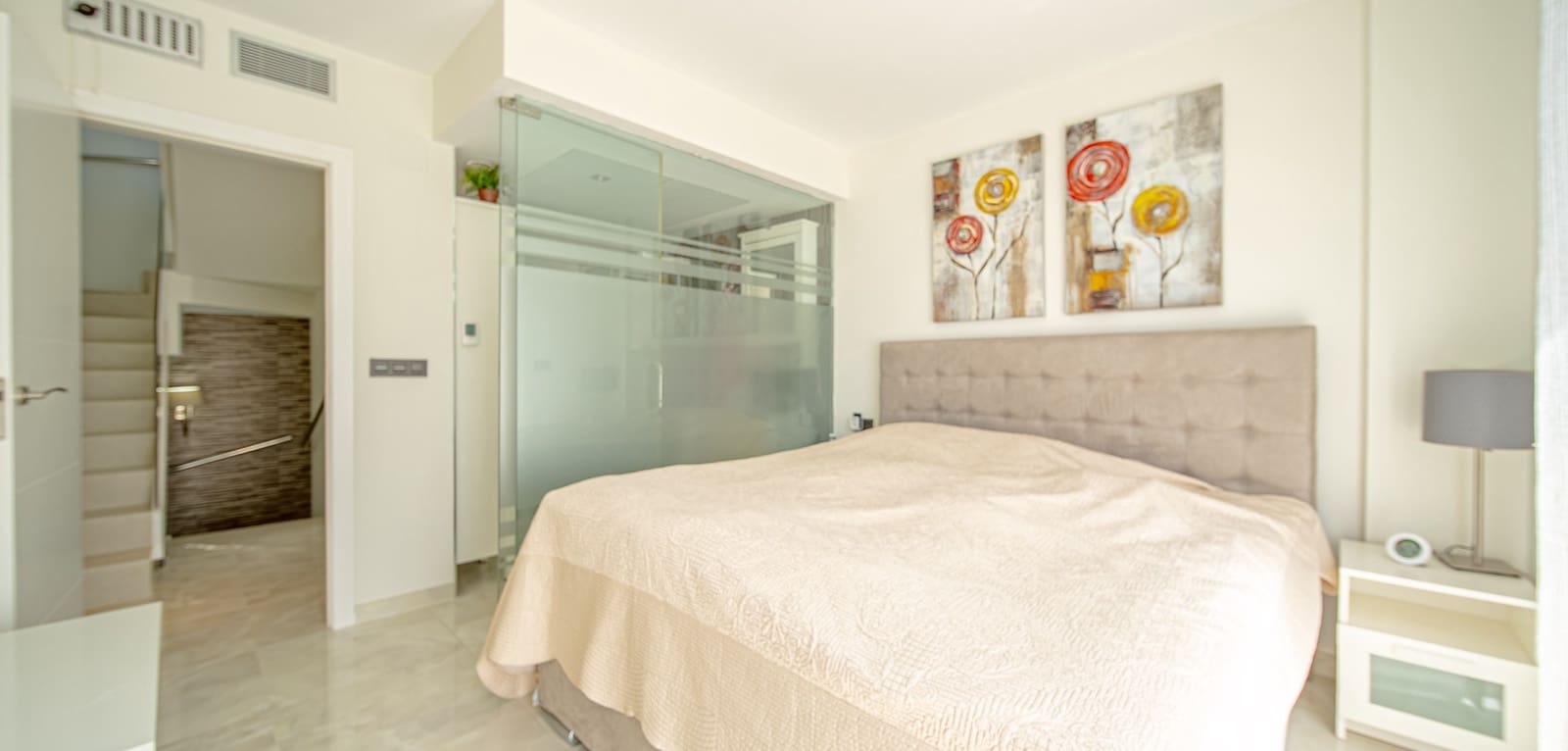 3 makuuhuone Huvila myytävänä paikassa Orihuela Costa mukana uima-altaan - 389 000 € (Ref: 9096276)