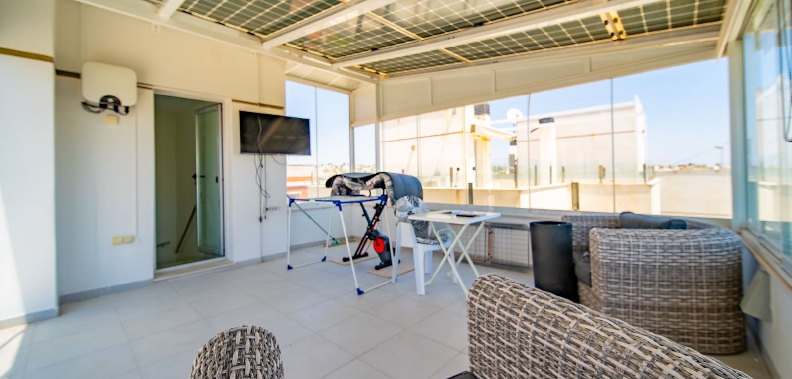 3 makuuhuone Huvila myytävänä paikassa Orihuela Costa mukana uima-altaan - 389 000 € (Ref: 9096276)