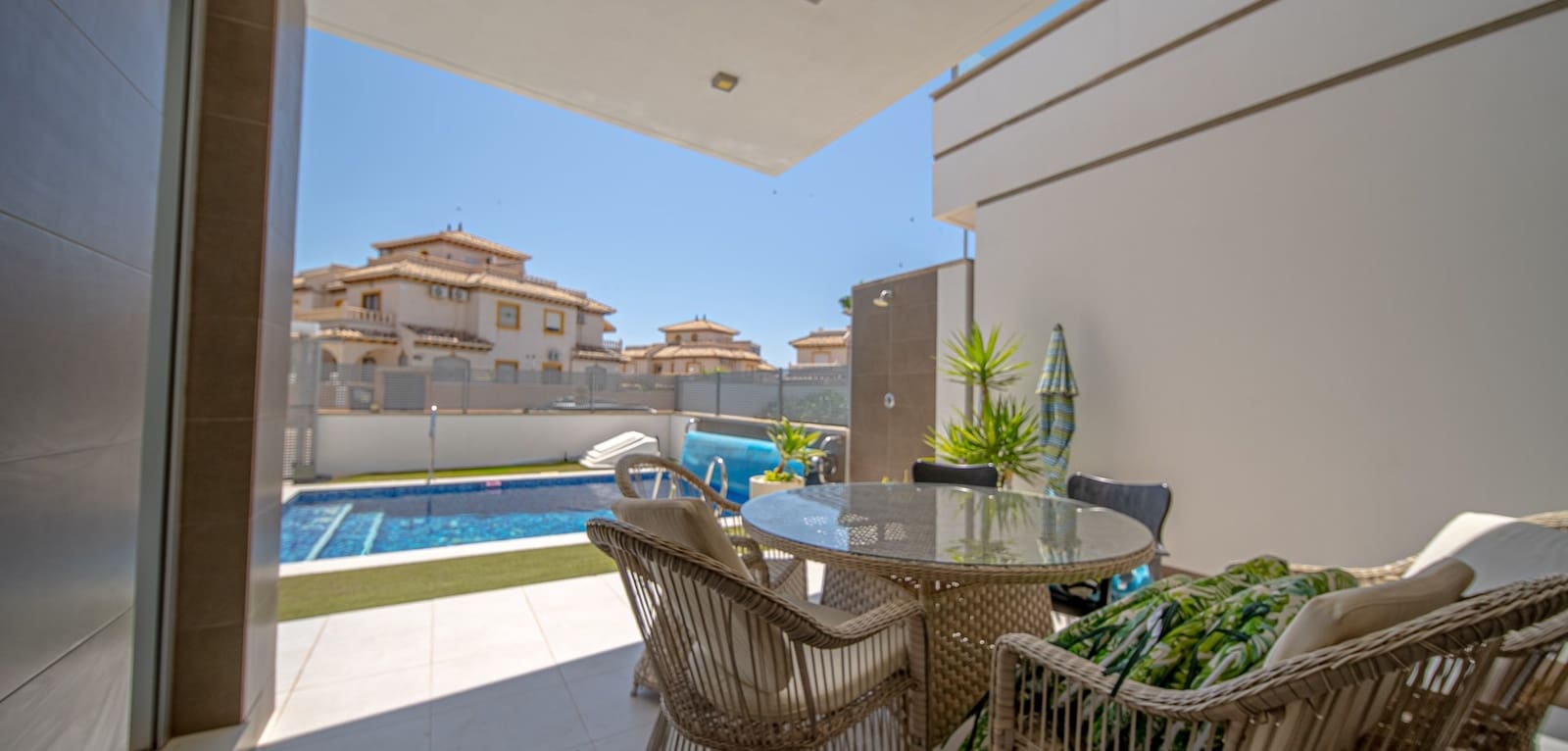 3 makuuhuone Huvila myytävänä paikassa Orihuela Costa mukana uima-altaan - 389 000 € (Ref: 9096276)