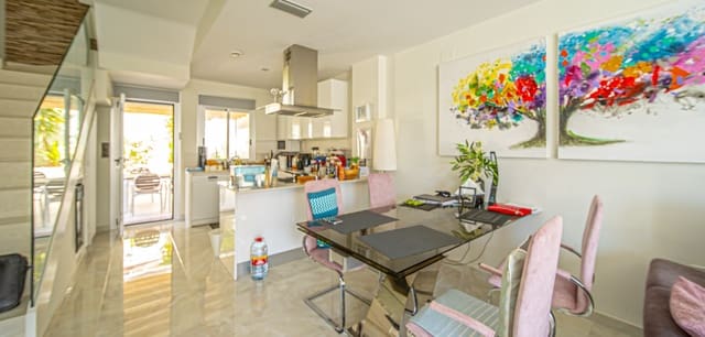 3 quarto Moradia para venda em Lomas de Cabo Roig - Los Dolses, Orihuela com piscina - 389 000 € (Ref: 9096276)