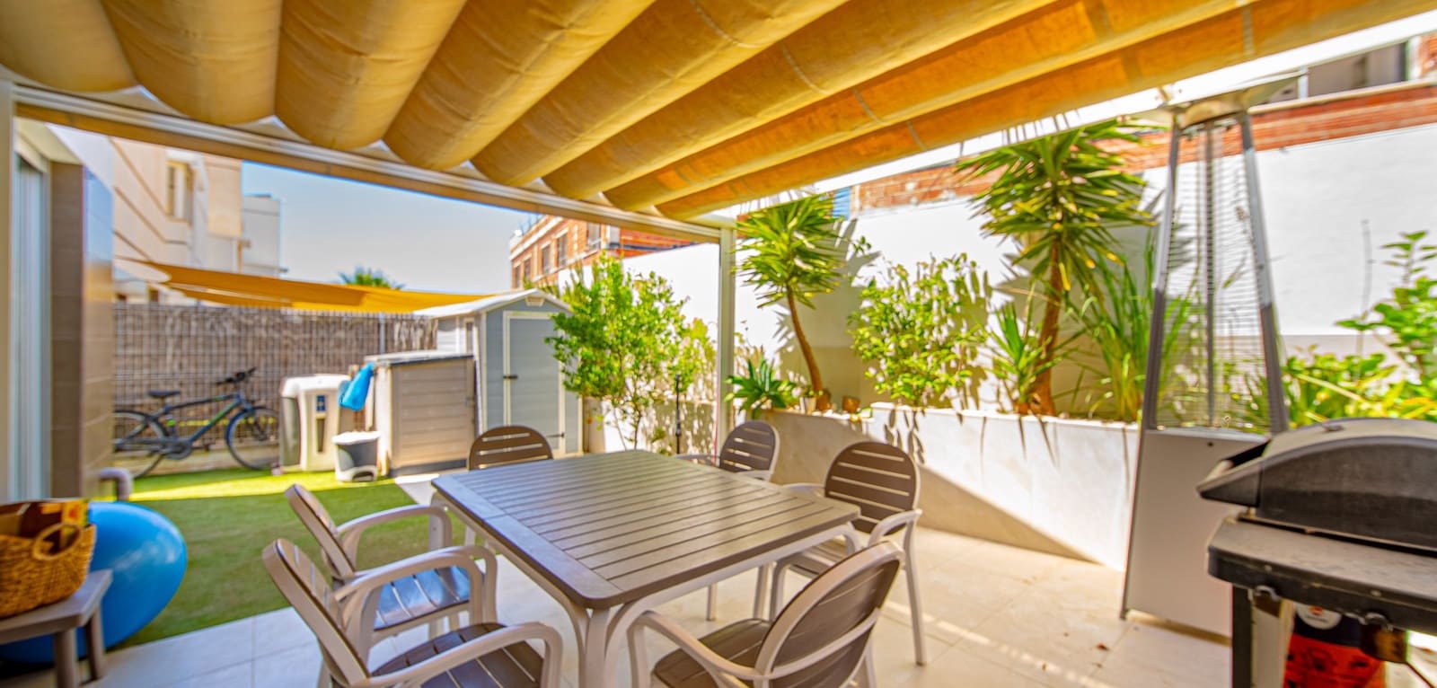 3 makuuhuone Huvila myytävänä paikassa Orihuela Costa mukana uima-altaan - 389 000 € (Ref: 9096276)