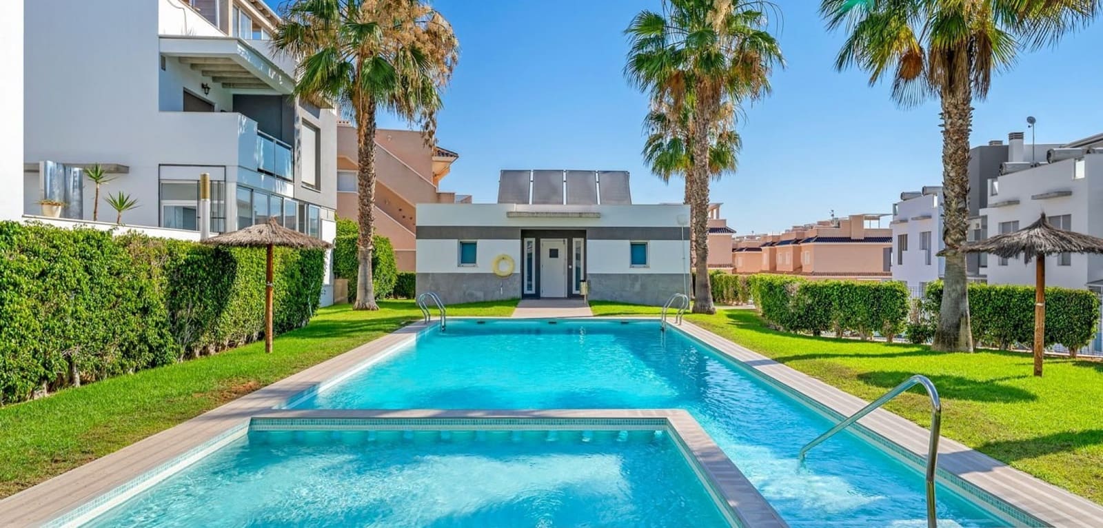 2 camera da letto Bungalow in vendita in Orihuela Costa con piscina - 279.000 € (Rif: 9103774)