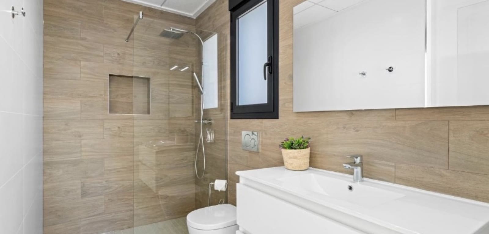 3 slaapkamer Villa te koop in San Miguel de Salinas met zwembad - € 355.000 (Ref: 9112800)