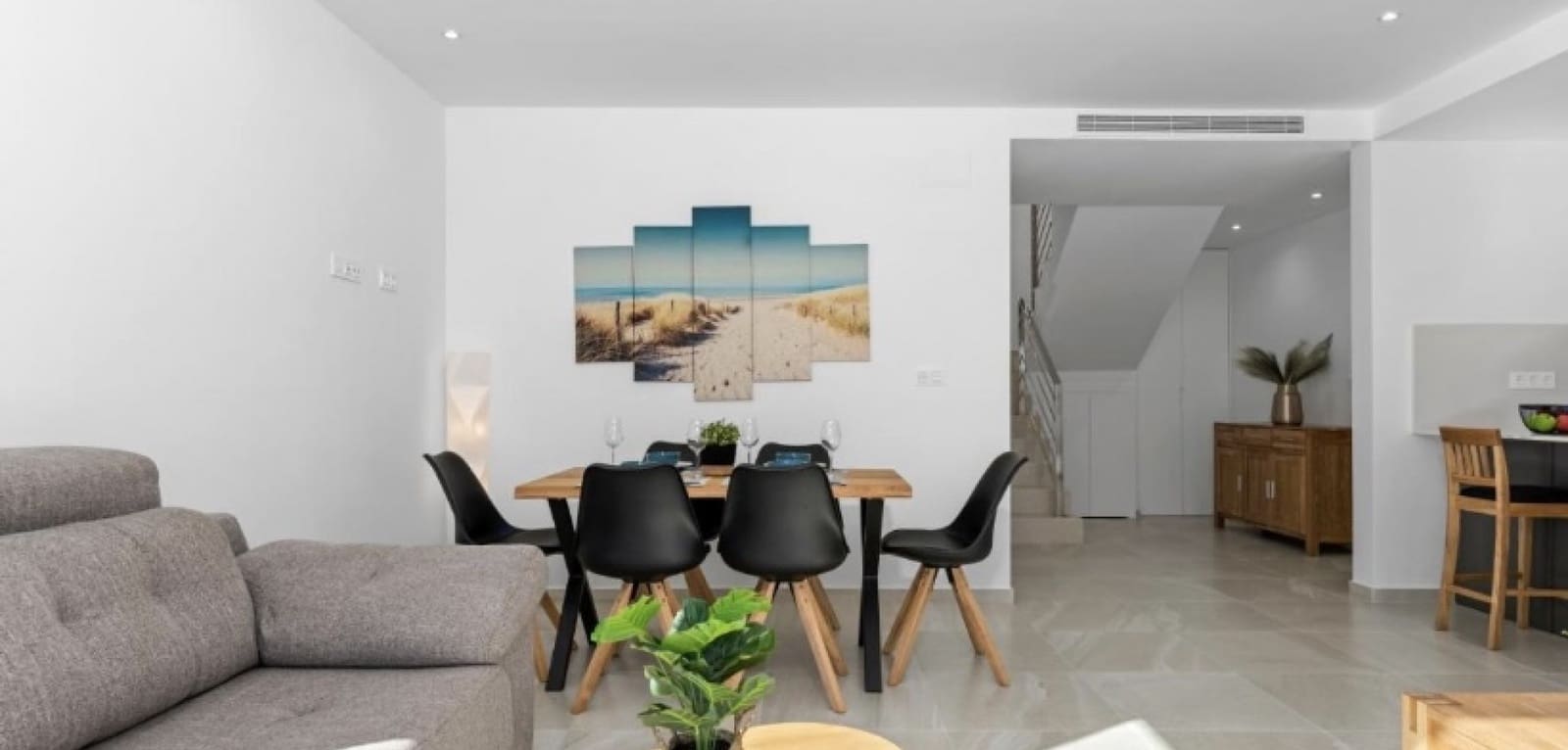 3 slaapkamer Villa te koop in San Miguel de Salinas met zwembad - € 355.000 (Ref: 9112800)