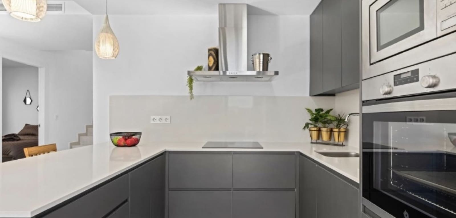 3 slaapkamer Villa te koop in San Miguel de Salinas met zwembad - € 355.000 (Ref: 9112800)