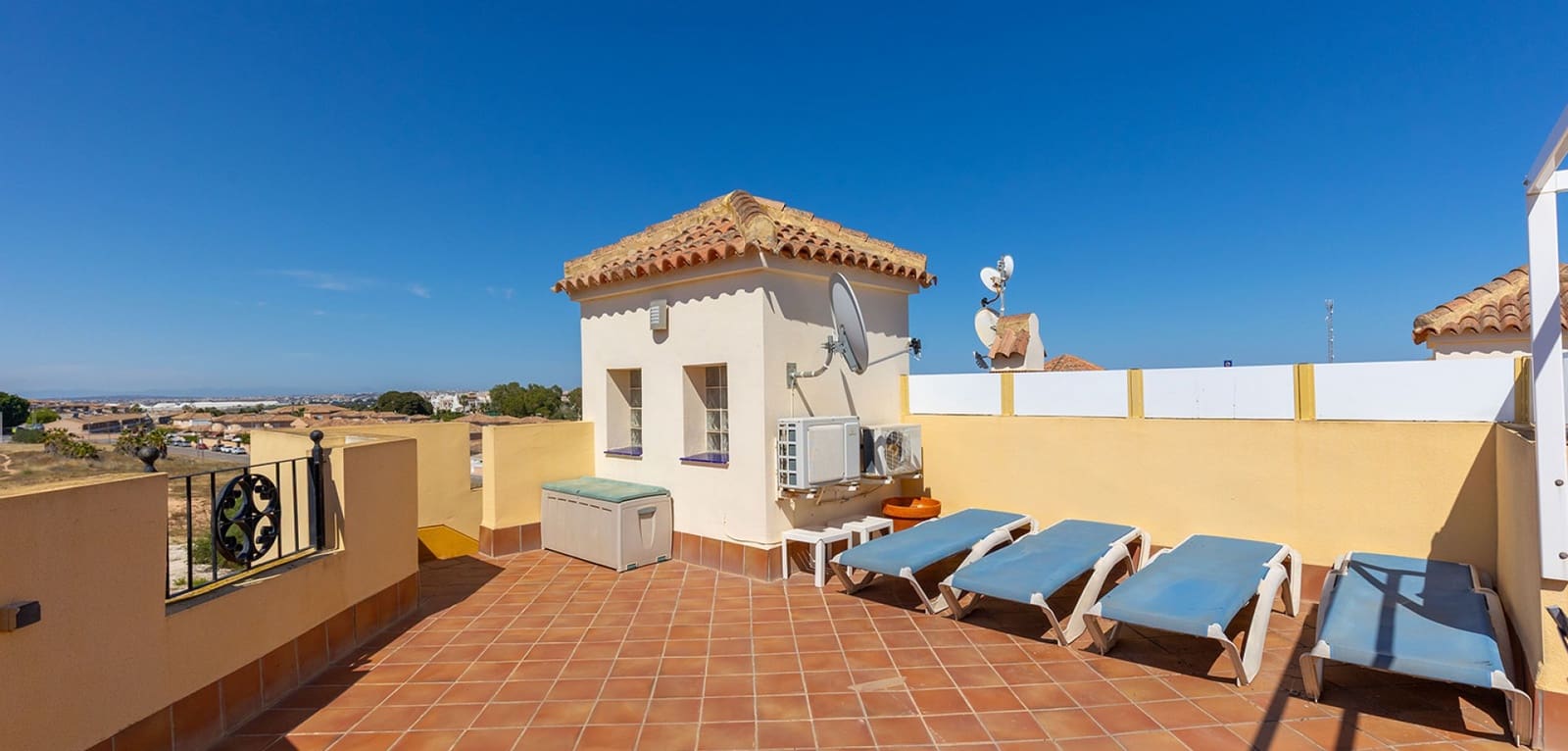 2 bedroom Apartment for sale in Los Altos - € 227,000 (Ref: 9125998)