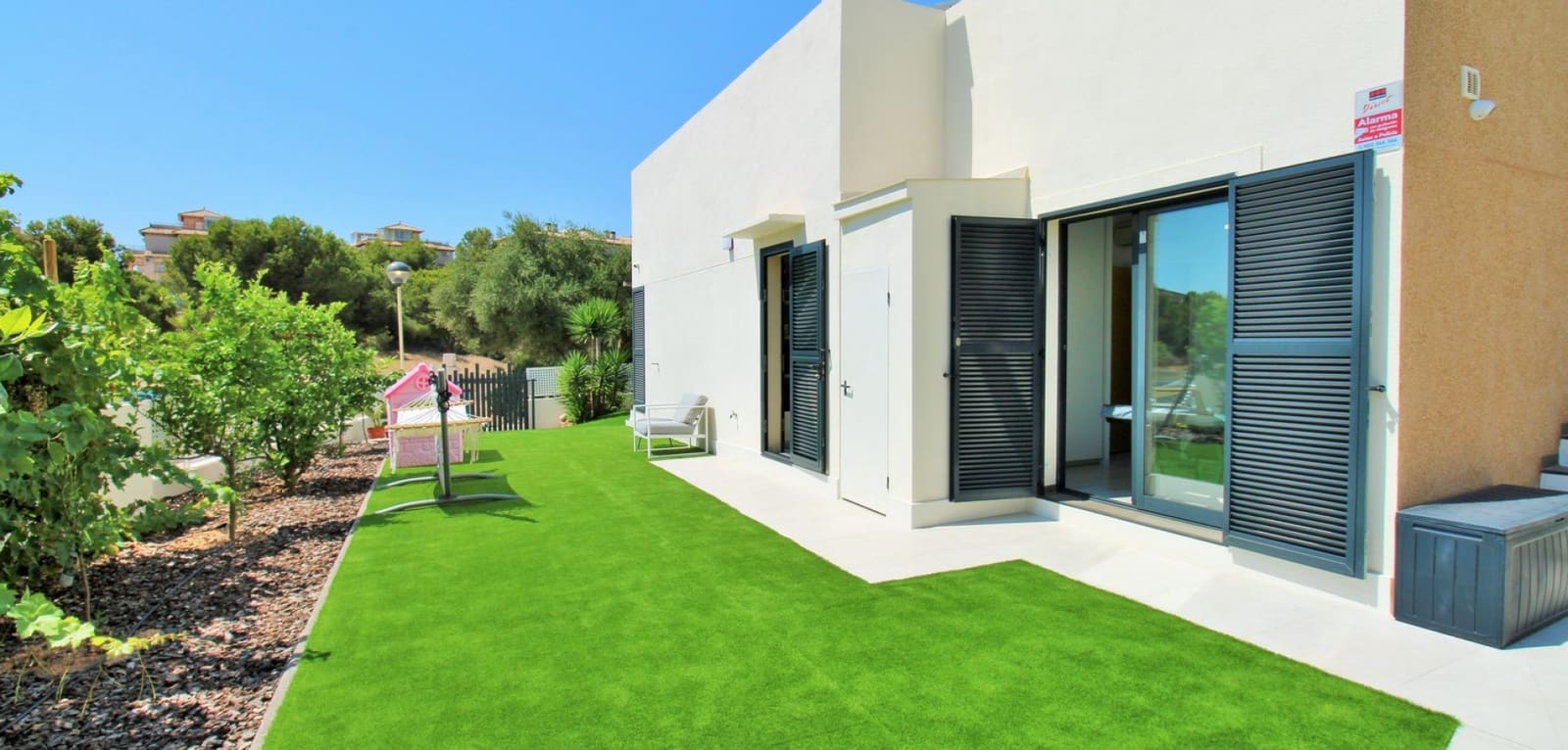 3 bedroom Villa for sale in La Zenia with pool - € 499,000 (Ref: 9135160)